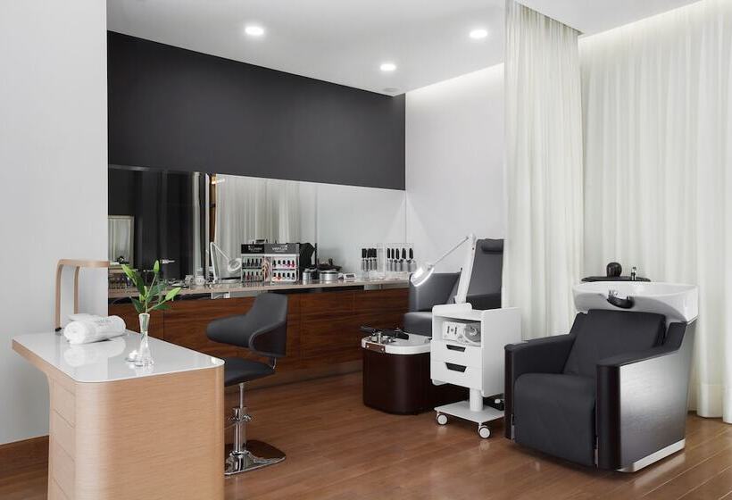 Heron Live Hotel Marina & Spa