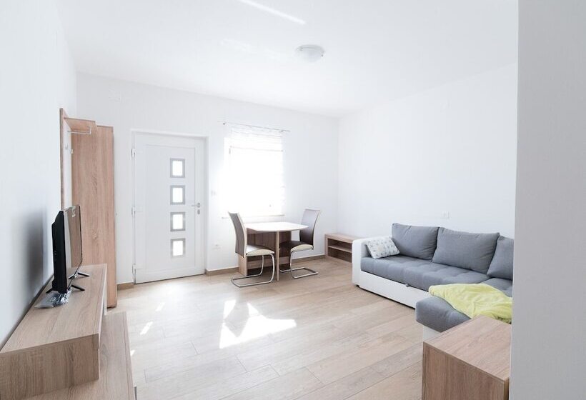 هتل House Dormica