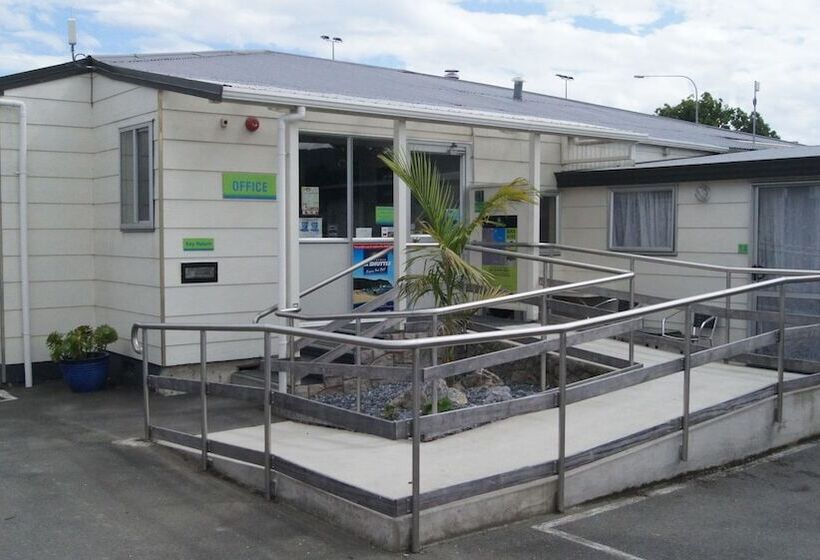 Отель Richmond Holiday Park