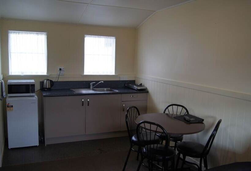 Отель Richmond Holiday Park