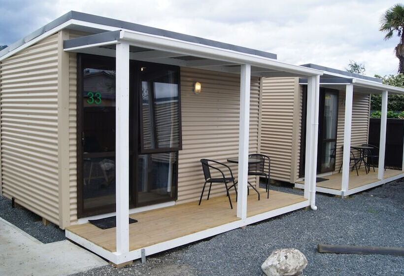 Отель Richmond Holiday Park