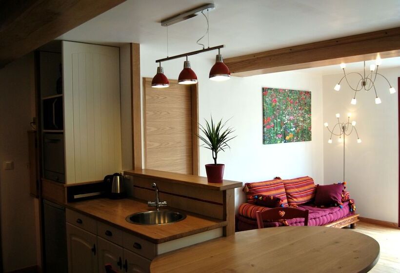 펜션 Le Clos Des Tilleuls D Day Home, Chambres D Hôtes, Suite Avec Sauna Privatif, Suite Avec Balnéothéra