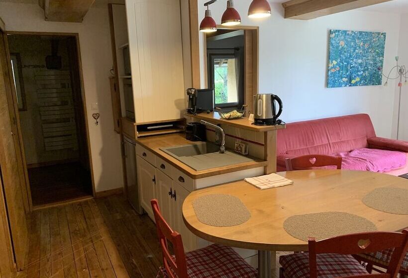 펜션 Le Clos Des Tilleuls D Day Home, Chambres D Hôtes, Suite Avec Sauna Privatif, Suite Avec Balnéothéra