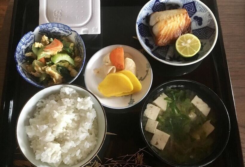 פנסיון Omeguri An