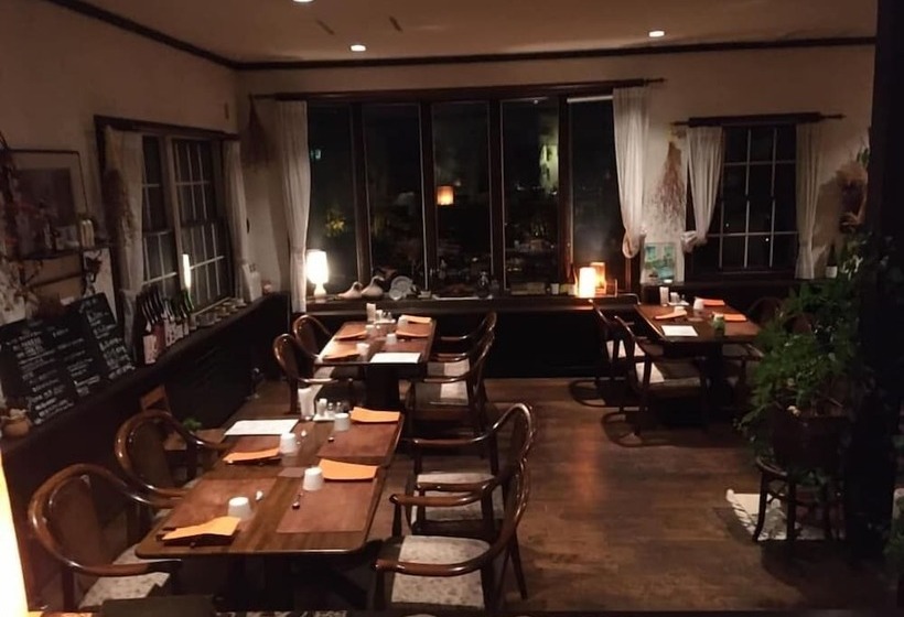 بنسيون Resort Inn Bon Chic