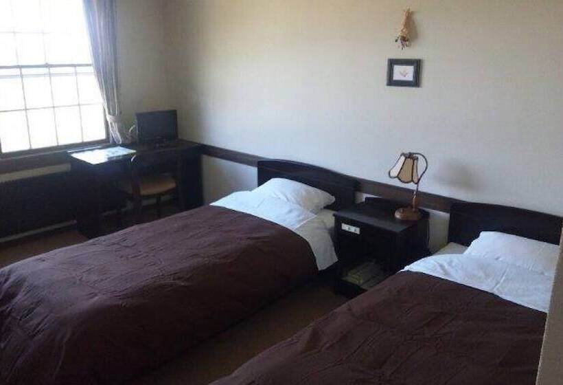 بنسيون Resort Inn Bon Chic