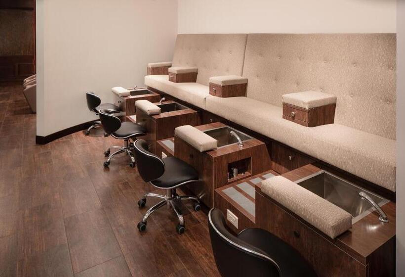 Riverside Casino & Golf Resort