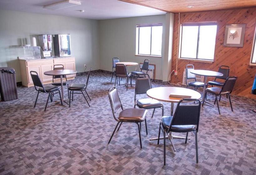 Wagner Lakeside Motel