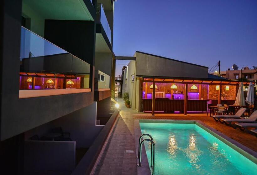 Del Mar  Adults Only