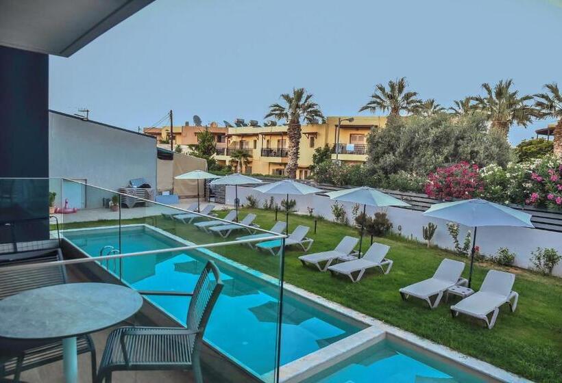 Del Mar  Adults Only