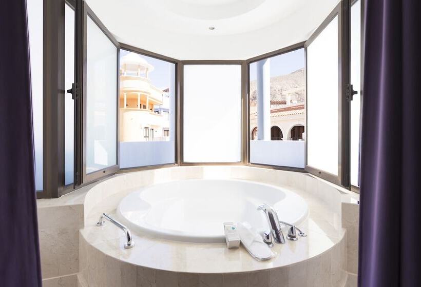 Отель Atlas Suites Tenerife