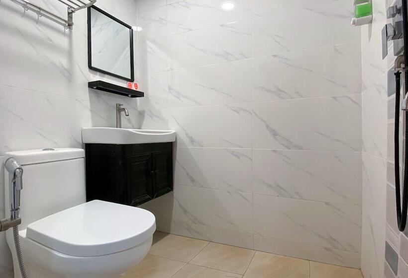 Отель Coop By Oyo Rooms