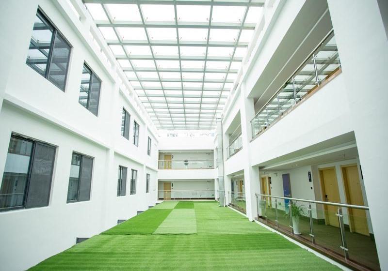 Отель Greentree Inn Wuxi Rongchuang Cultural Tourism City Nanquan Town Business