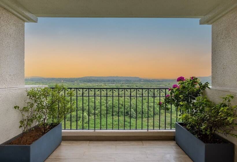 هتل Holiday Inn Goa Candolim