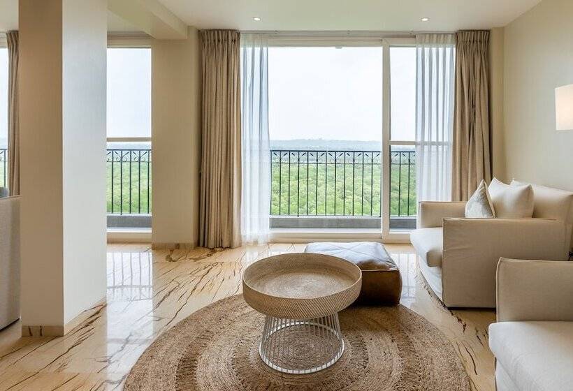 هتل Holiday Inn Goa Candolim