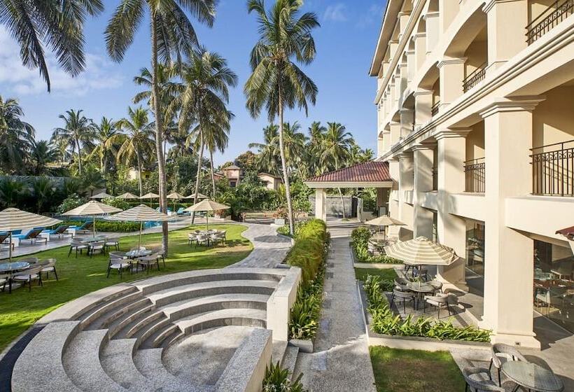 هتل Holiday Inn Goa Candolim