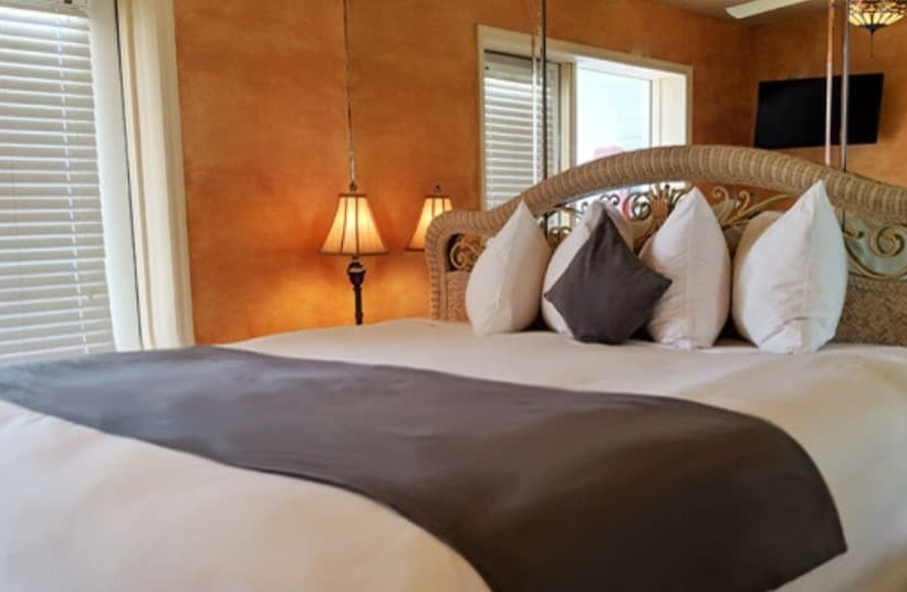 فندق Paradise Lakes Resort, Clothing Optional Resort   Adult Only