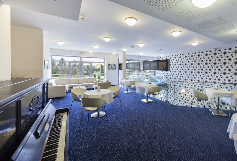 Academic Hotel & Congress Centre