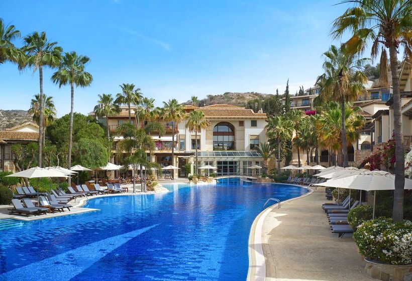 Columbia Beach Resort