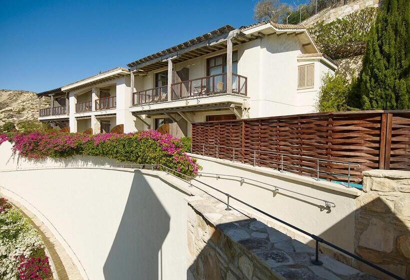 Columbia Beach Resort