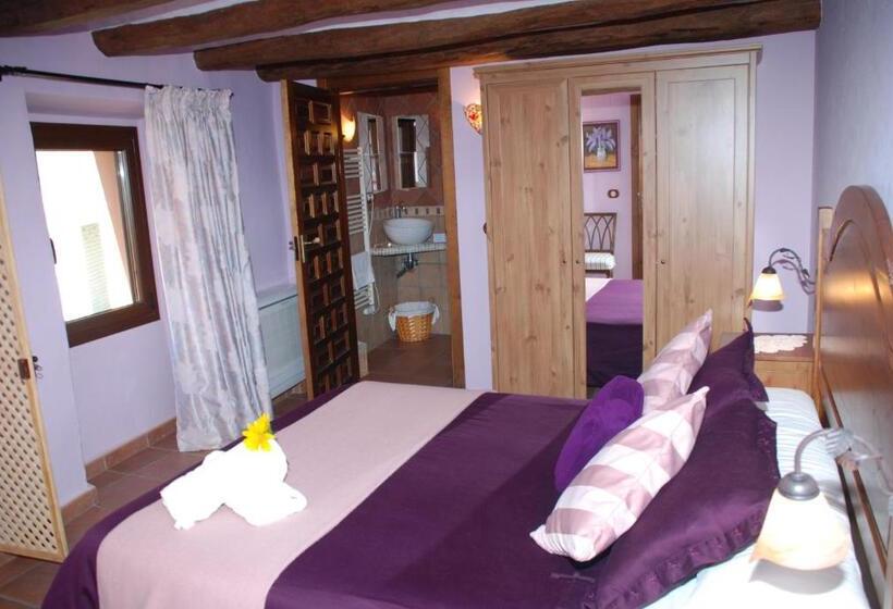 Сельский отель El Molí De Pontons Suites Con Jacuzzi Spa