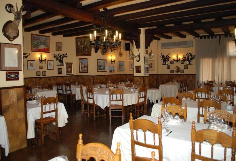 Сельский отель El Molí De Pontons Suites Con Jacuzzi Spa