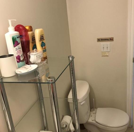 Ellis House Bed & Breakfast