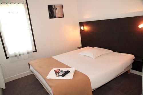 فندق Fast Caen Memorial