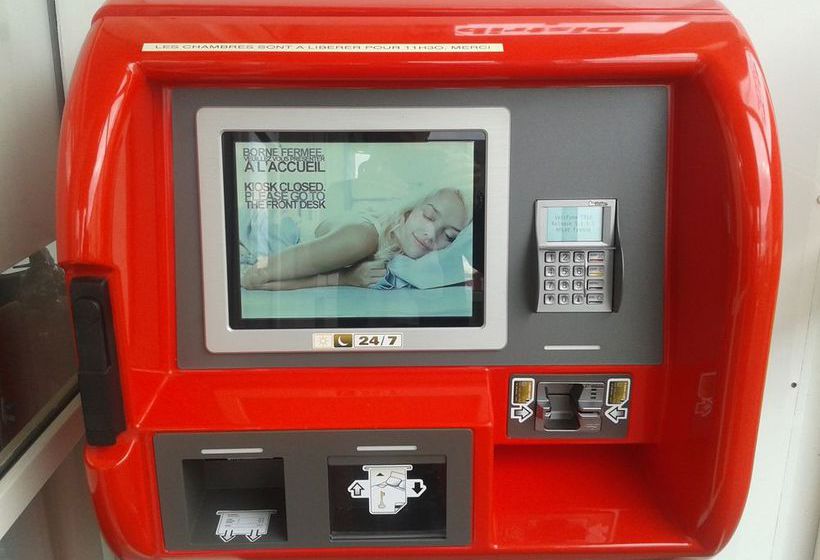 Отель Fast Caen Memorial