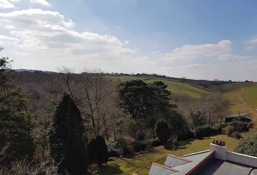 Great Trethew Manor Hotel & Self Catering Lodges