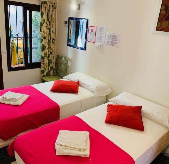 客栈  Pension Aduar