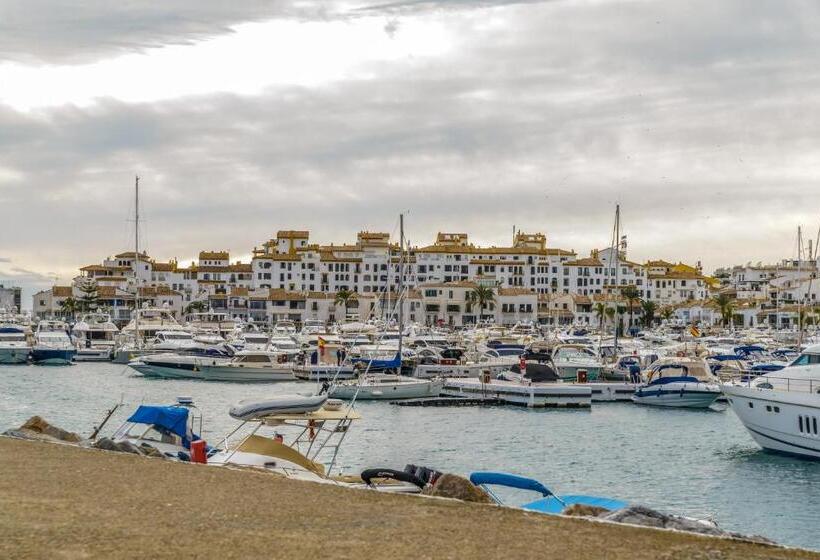 客栈  Pension Aduar