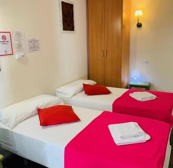 客栈  Pension Aduar