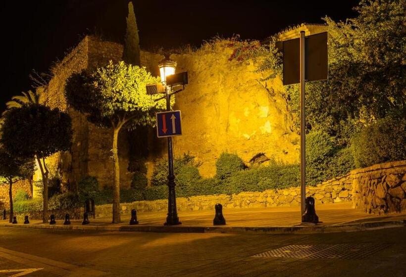 客栈  Pension Aduar