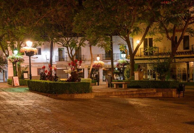 客栈  Pension Aduar