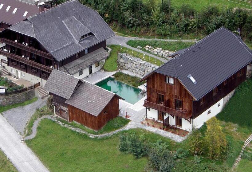 בית מלון כפרי Art Lodge Kunstpension