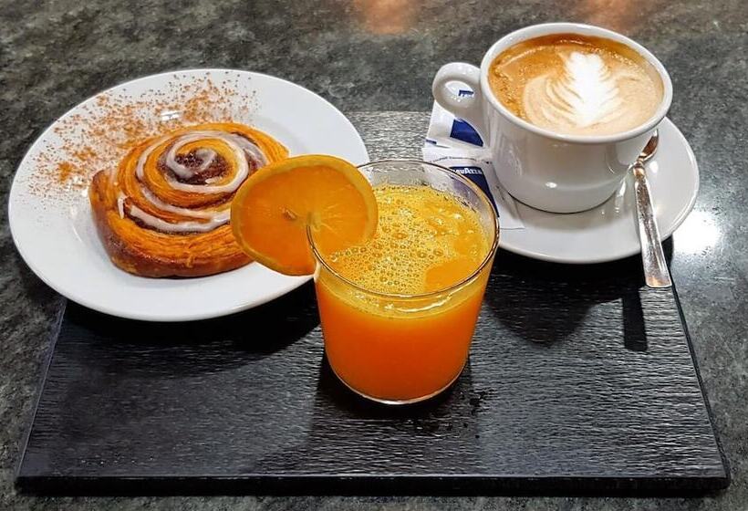 호텔 As Monreal Del Campo