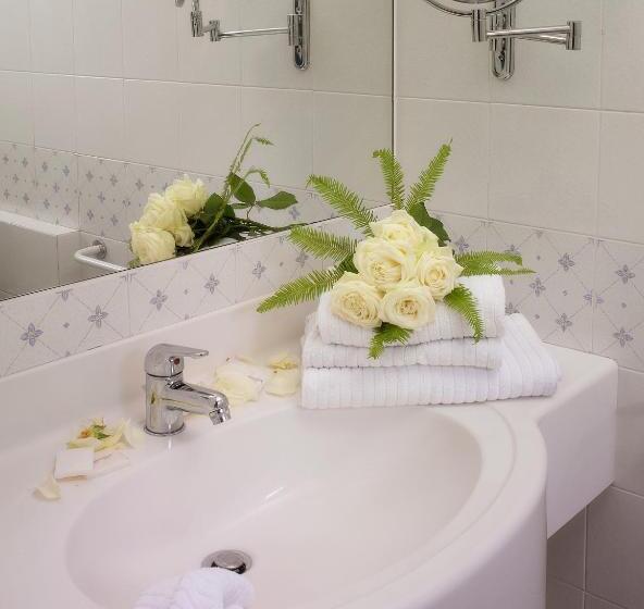 בית מלון כפרי Ascot Riccione