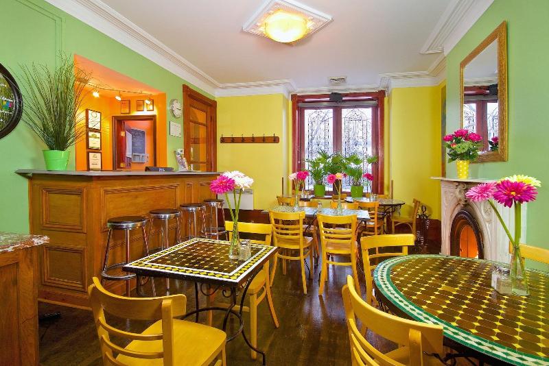 ホテル Auberge Les Bons Matins