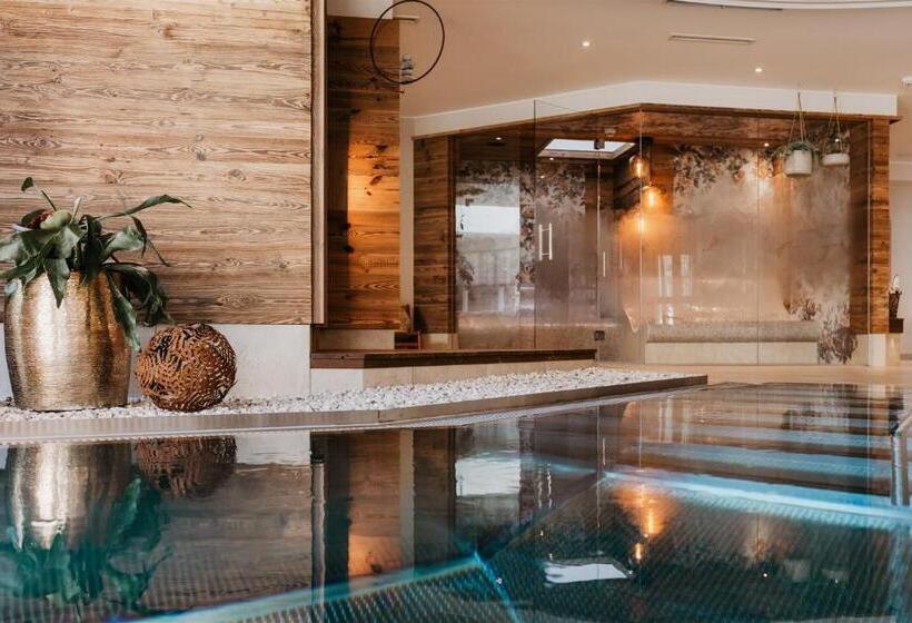 ホテル Bergergut Geniesser