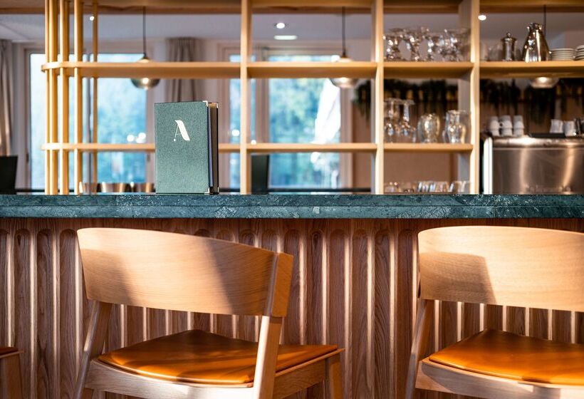 Отель Best Western Plus L Orée Paris Sud