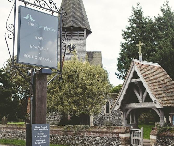 Отель Blue Pigeons