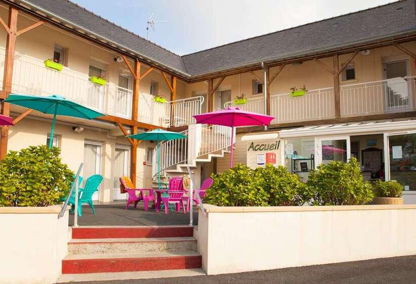 Brit Hotel    Aux Hortensias    Lannion Perros Guirec