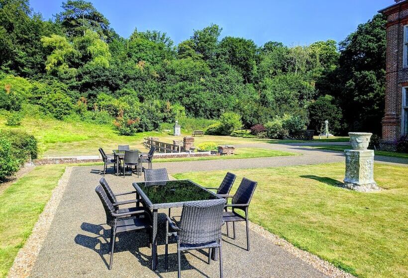 ホテル Broome Park