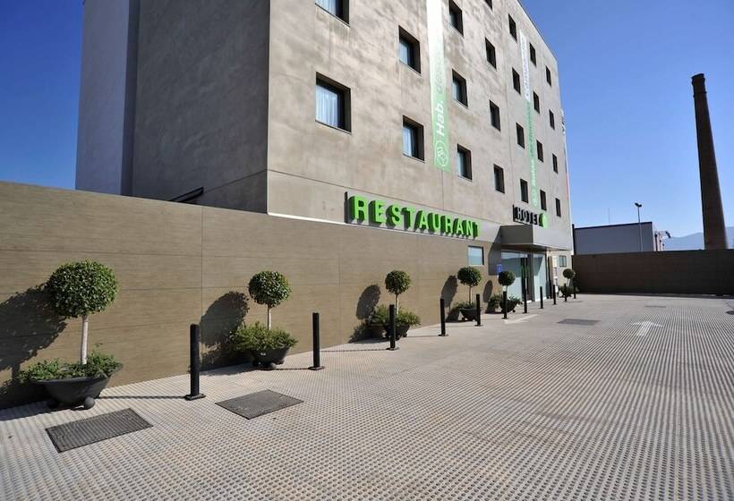 هتل Travelodge Málaga Airport