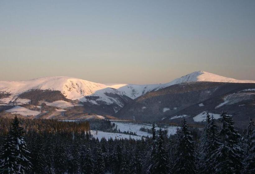 בית מלון כפרי Cerna Bouda