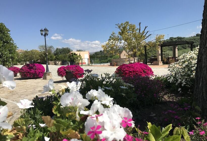 ホテル Cortijo Salinas