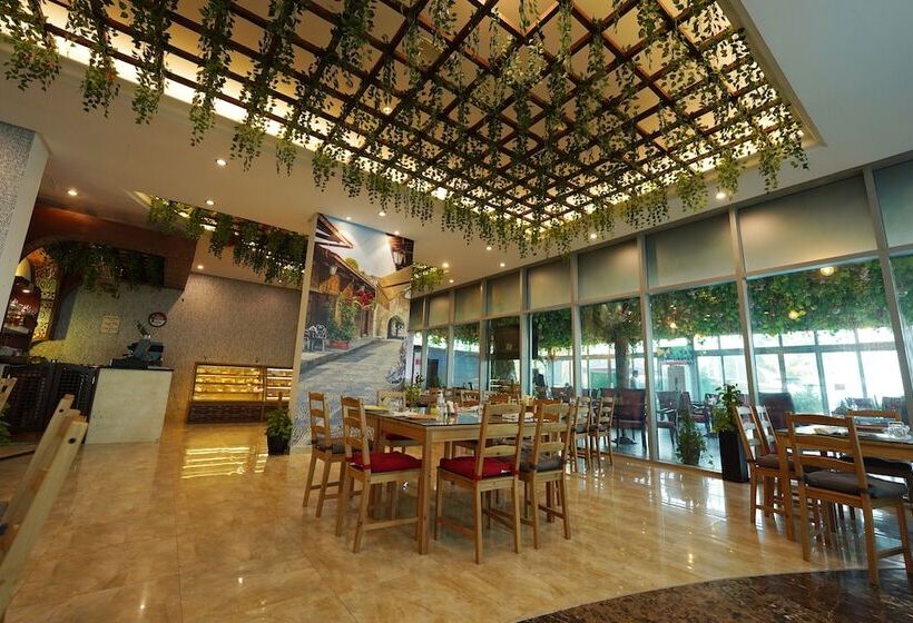 Costa Del Sol Hotel By Arabian Link