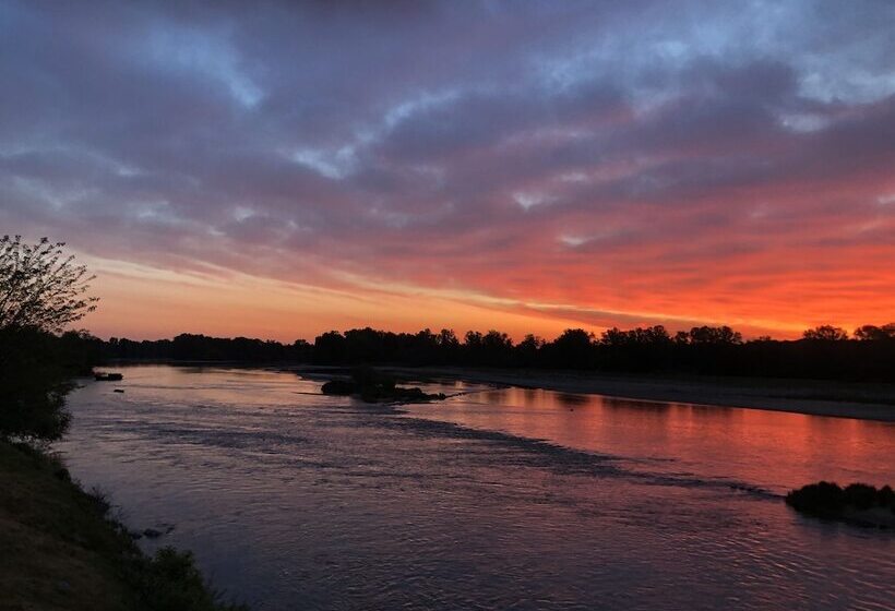 בית מלון כפרי De La Loire