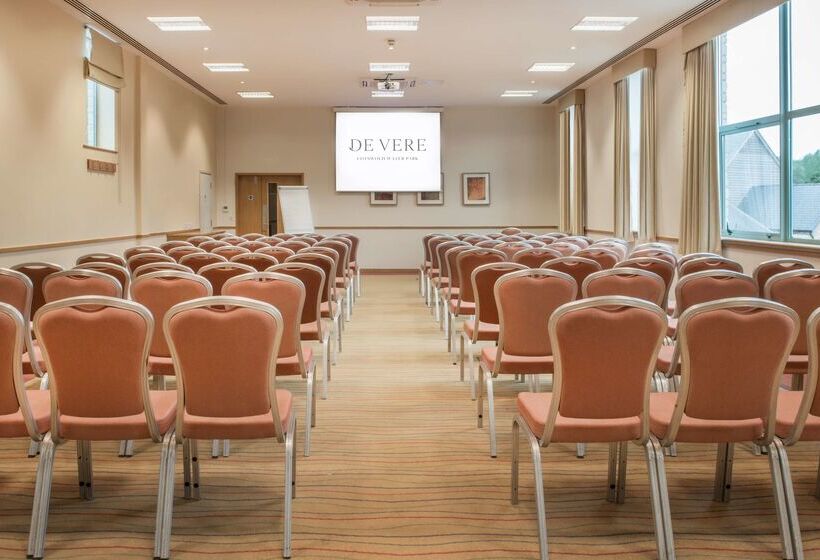 호텔 De Vere Cotswold Water Park